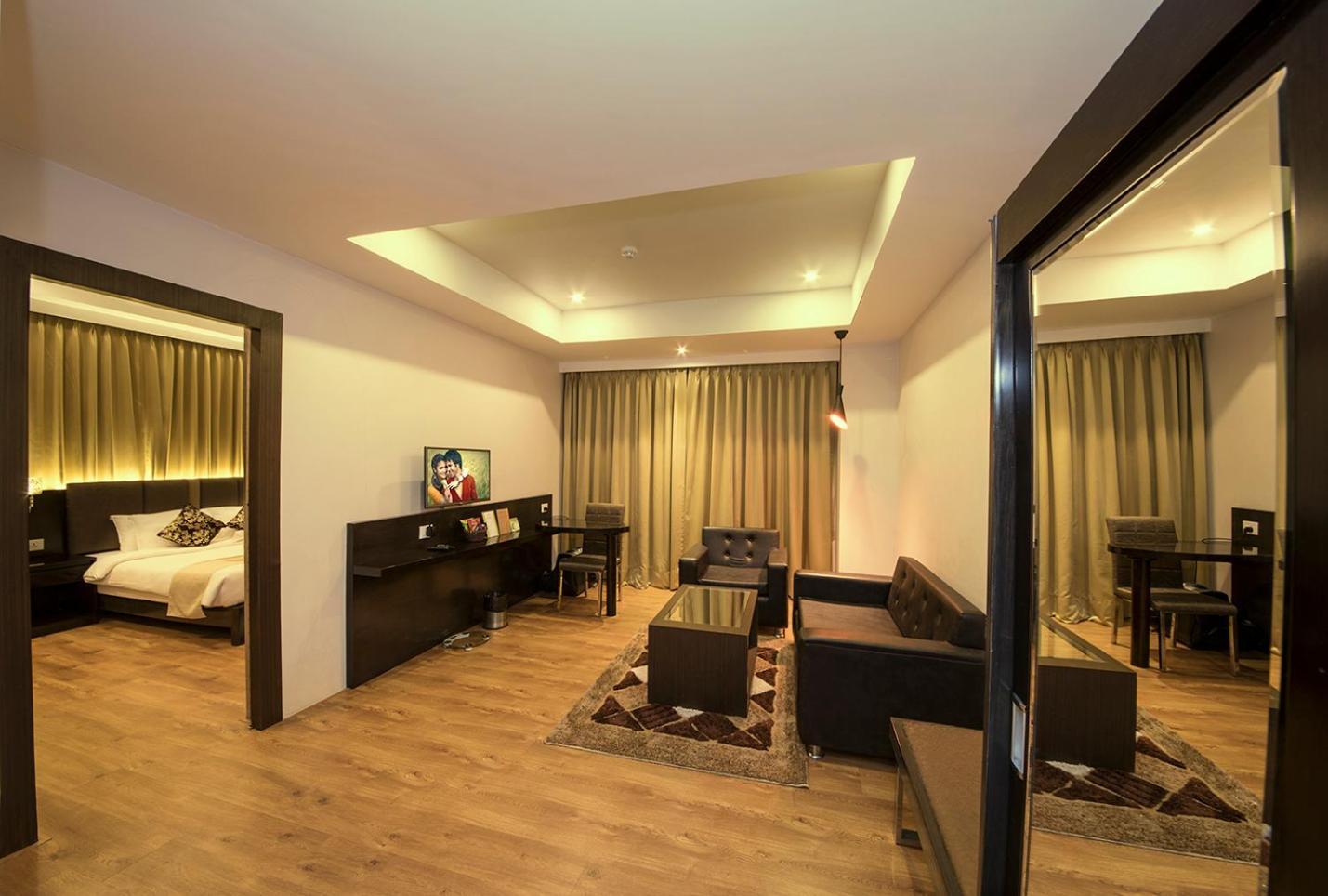 The Fern Residency Kolkata Hotel Room photo