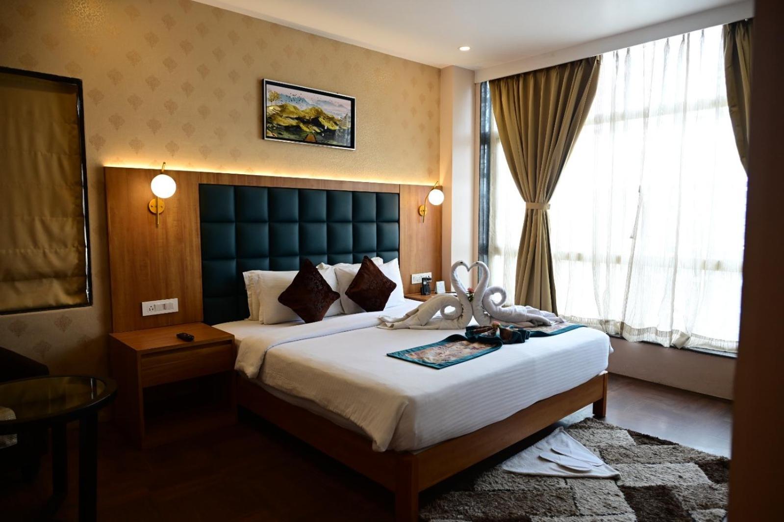 The Fern Residency Kolkata Hotel Exterior photo
