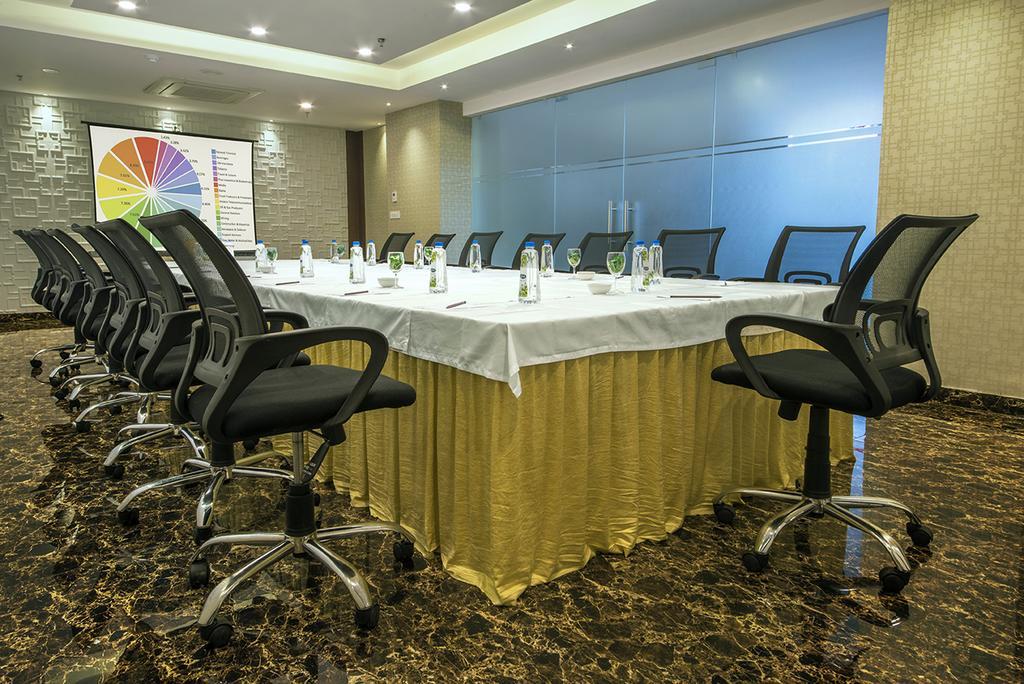 The Fern Residency Kolkata Hotel Exterior photo