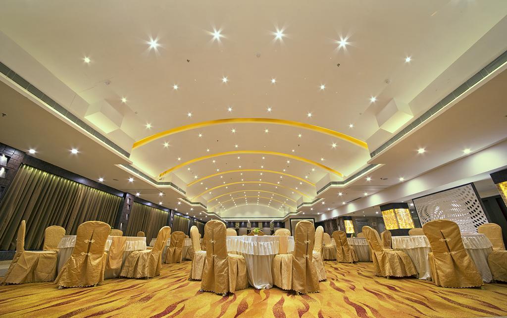 The Fern Residency Kolkata Hotel Exterior photo