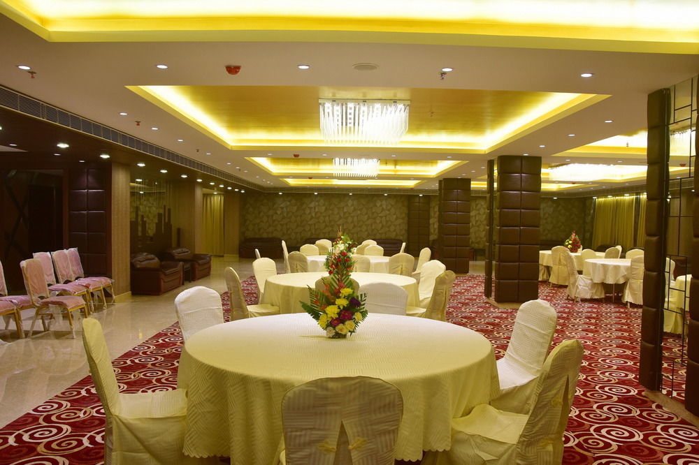 The Fern Residency Kolkata Hotel Exterior photo