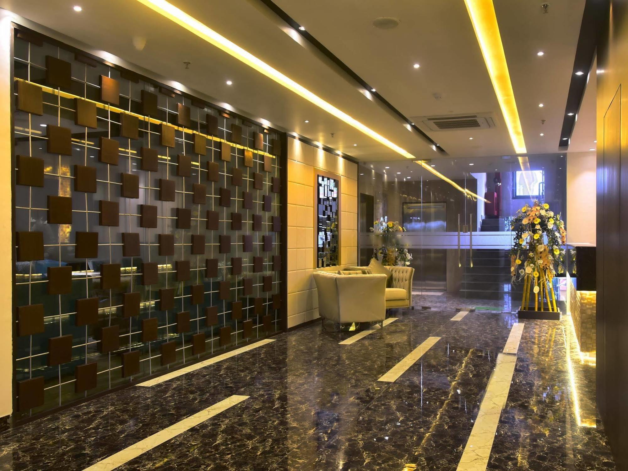 The Fern Residency Kolkata Hotel Exterior photo